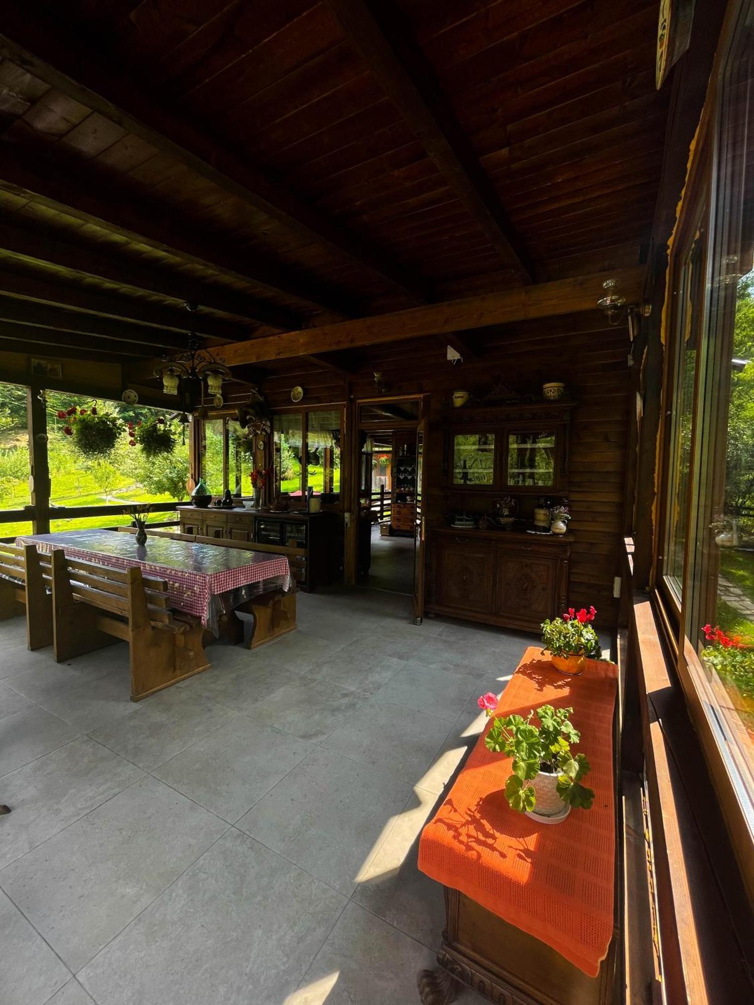 Cabana La Domnu' De Pe Vale Aiud Exterior foto
